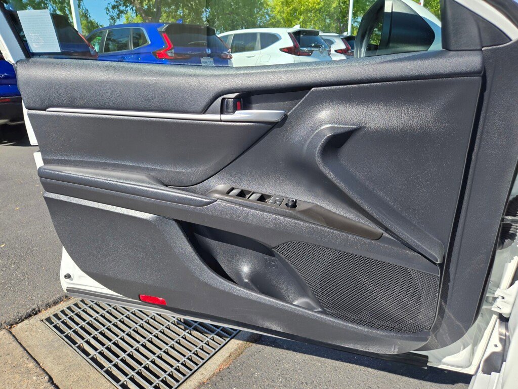 Used 2023 Toyota Camry SE image 22