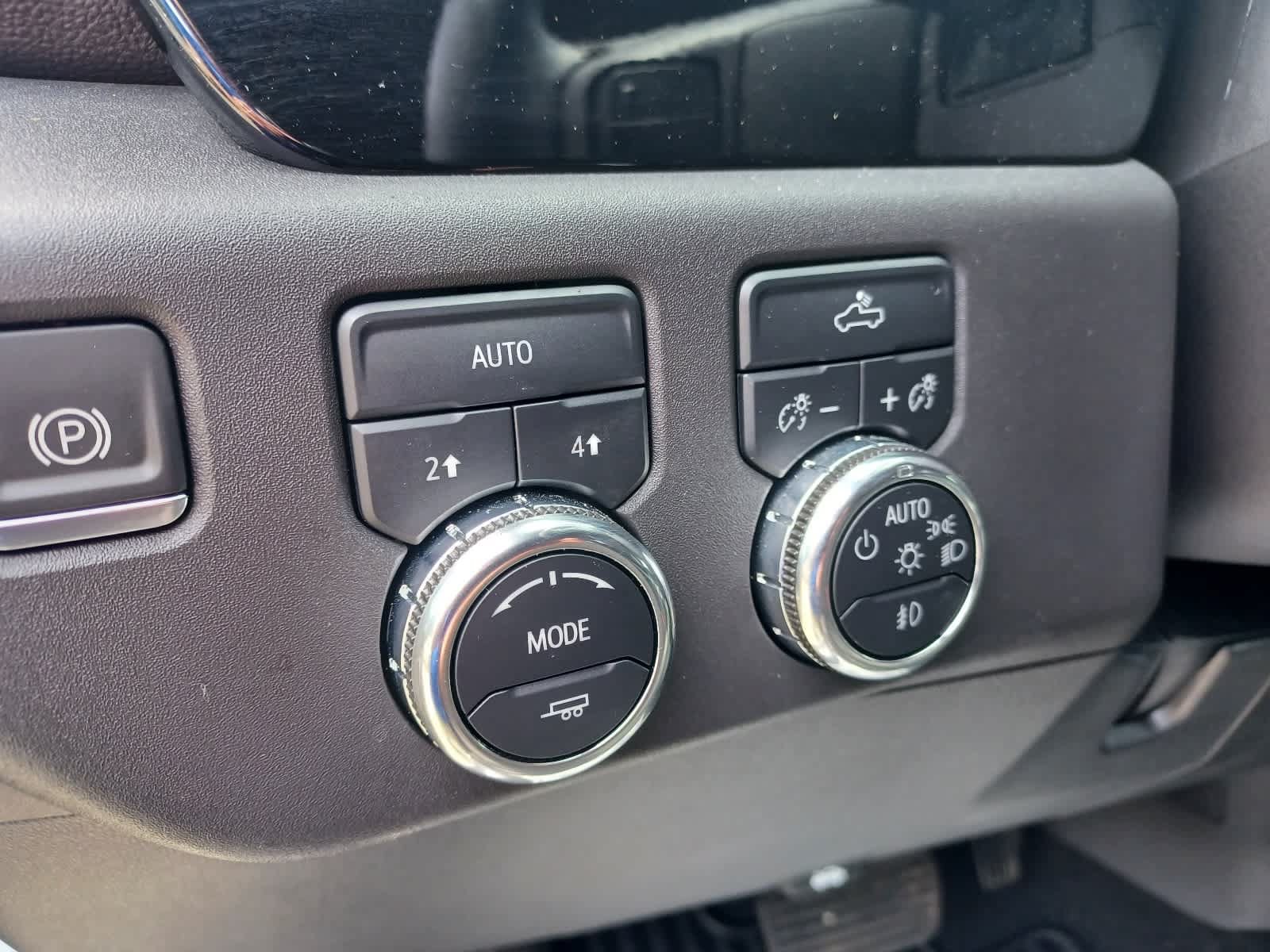 Used 2024 GMC Sierra 1500 Elevation w/ Max Trailering Package AWD/4WD image 18