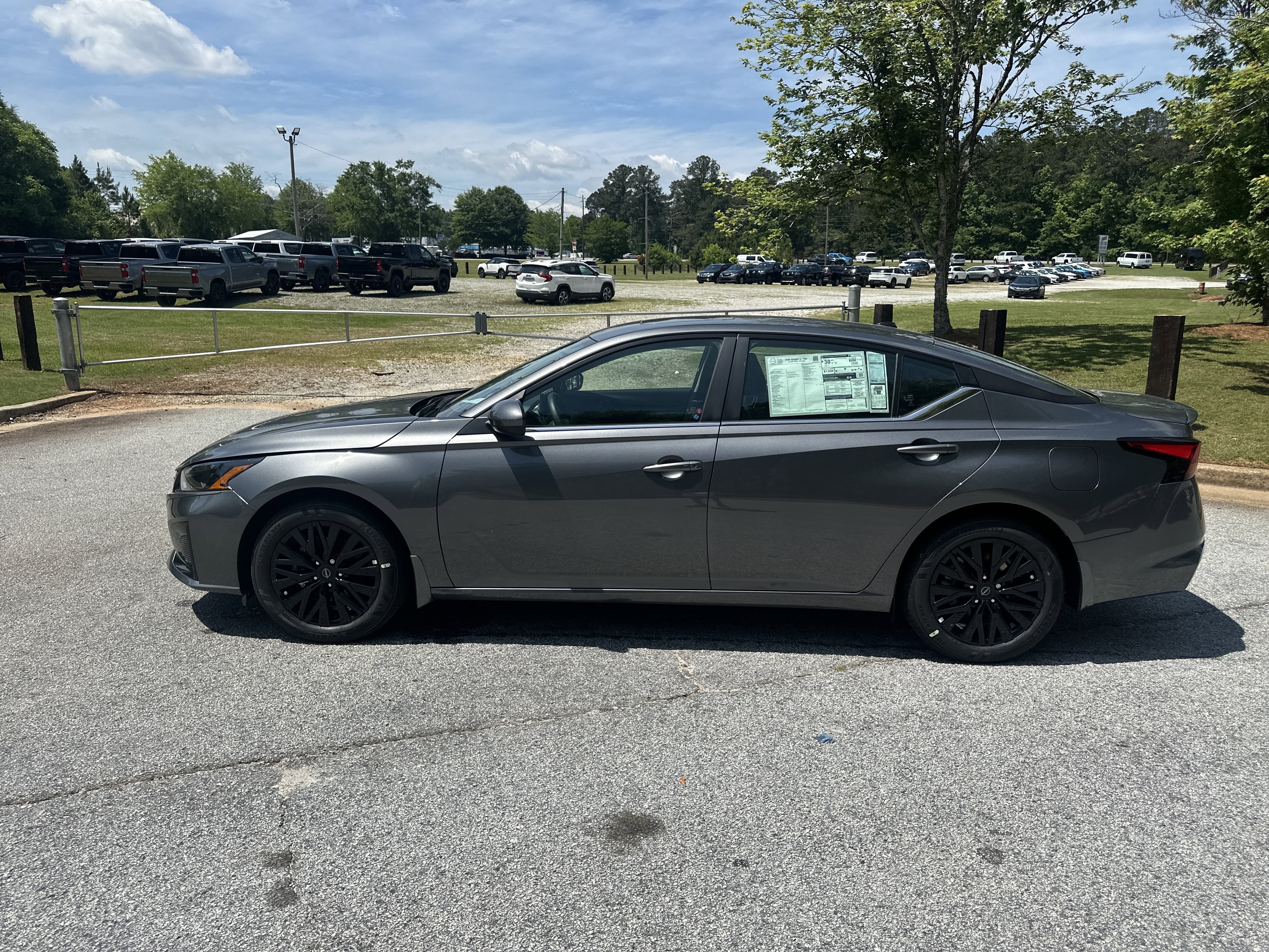 New 2026 Nissan Altima 2.5 SV FWD image 8