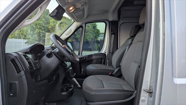 Used 2024 RAM ProMaster 2500 w/ Premium Convenience Group FWD image 14