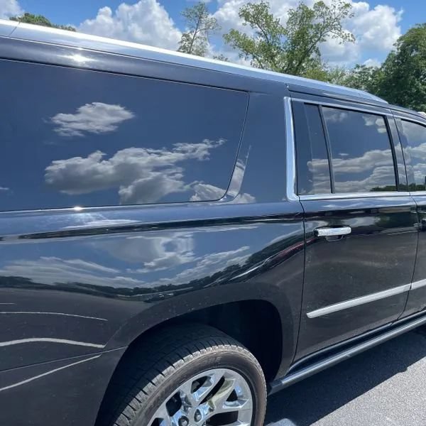 Used 2017 Cadillac Escalade ESV Platinum AWD/4WD image 9