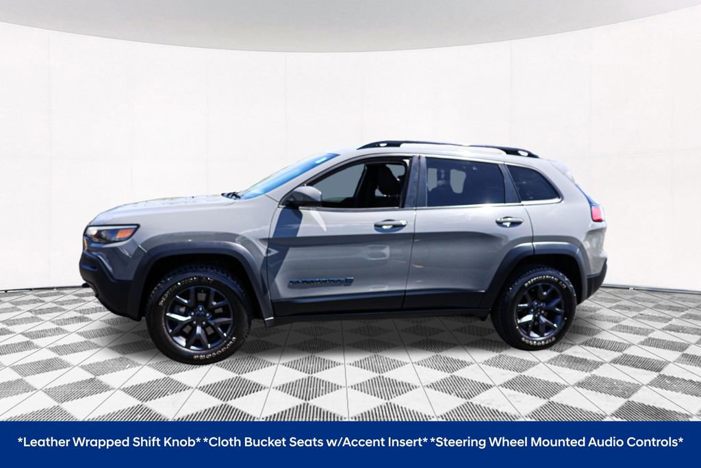 Used 2019 Jeep Cherokee Latitude AWD/4WD image 8