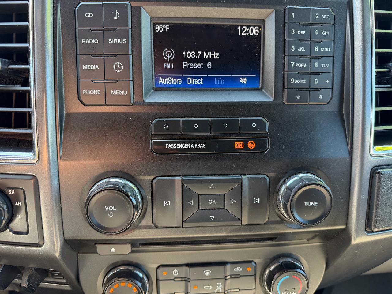 Used 2017 Ford F250 XLT w/ XLT Value Package AWD/4WD image 36