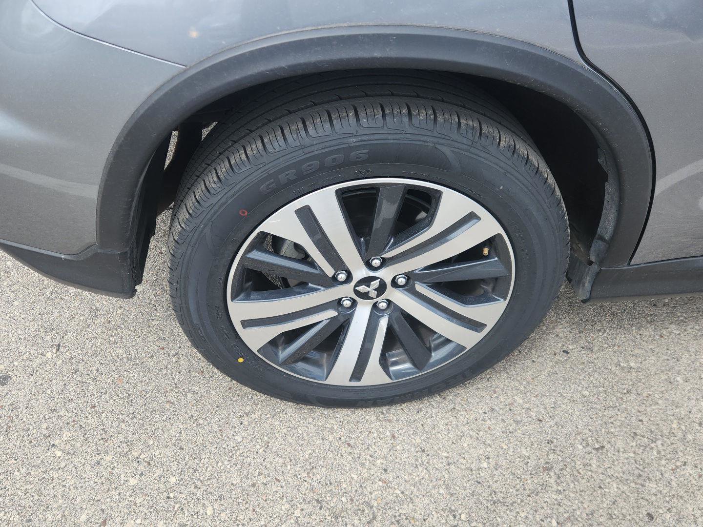 Used 2024 Mitsubishi Outlander Sport ES AWD/4WD image 5