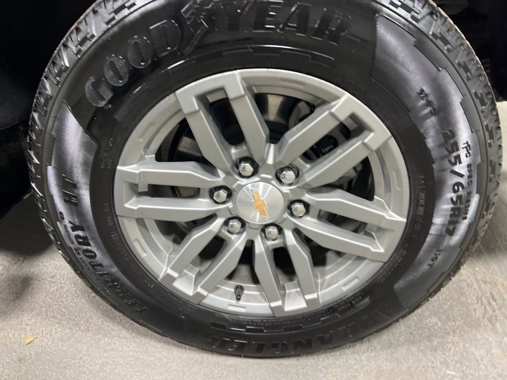 Used 2025 Chevrolet Colorado LT w/ LT Convenience Package image 44