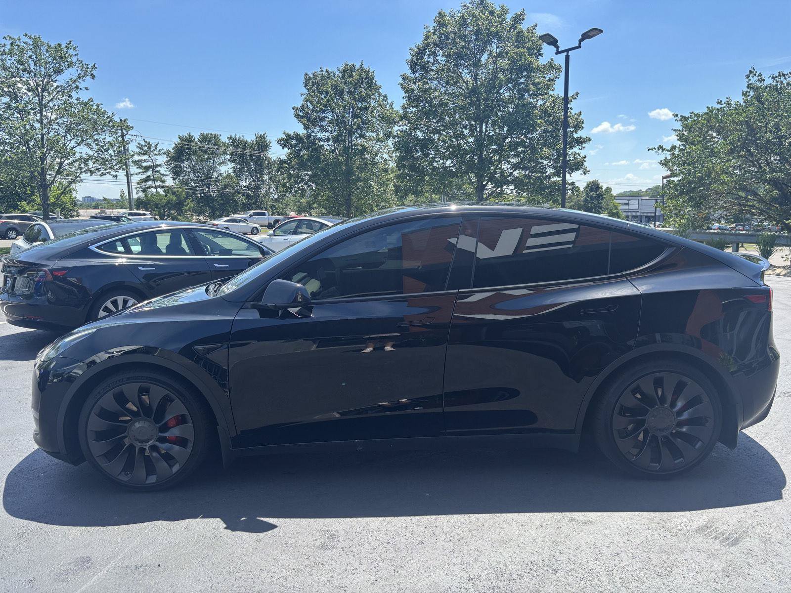 Used 2022 Tesla Model Y Performance AWD/4WD image 4