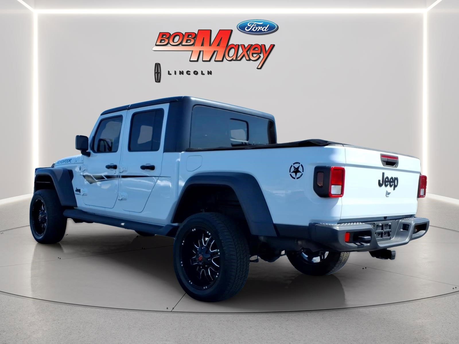 Used 2020 Jeep Gladiator Sport w/ Quick Order Package 24S AWD/4WD image 7