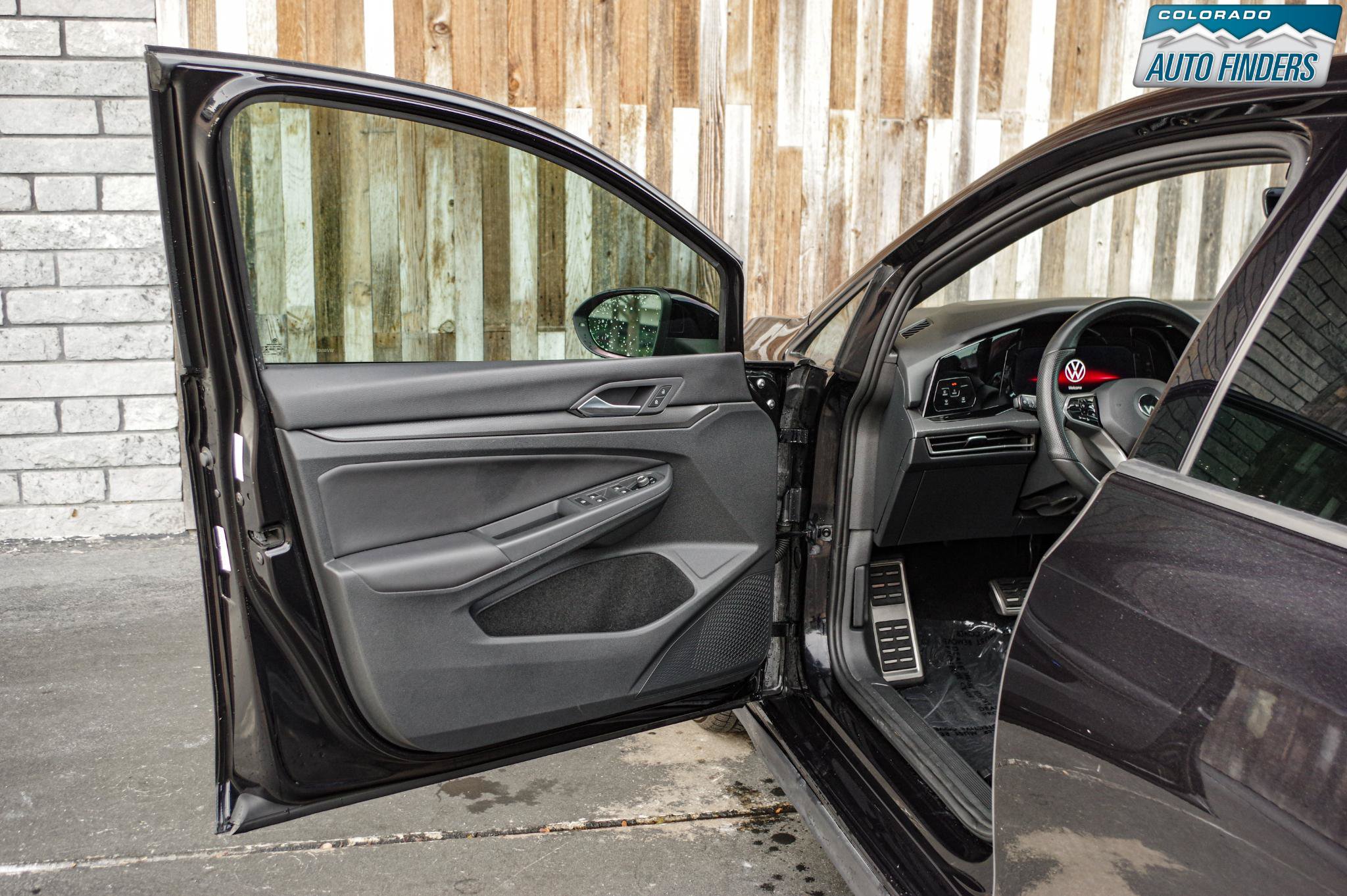 Used 2022 Volkswagen GTI SE w/ SE Leather Package FWD image 10