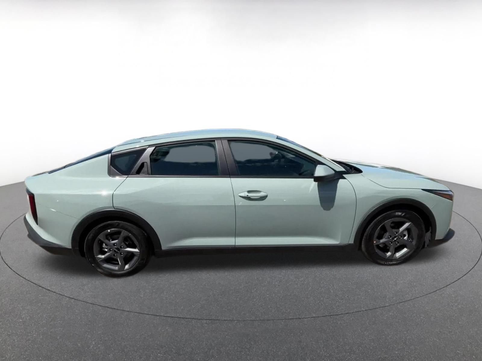 Used 2026 Kia K4 FWD image 16