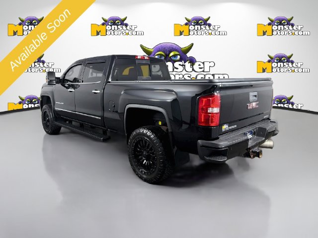 Used 2018 GMC Sierra 2500 Denali w/ Duramax Plus Package AWD/4WD image 7