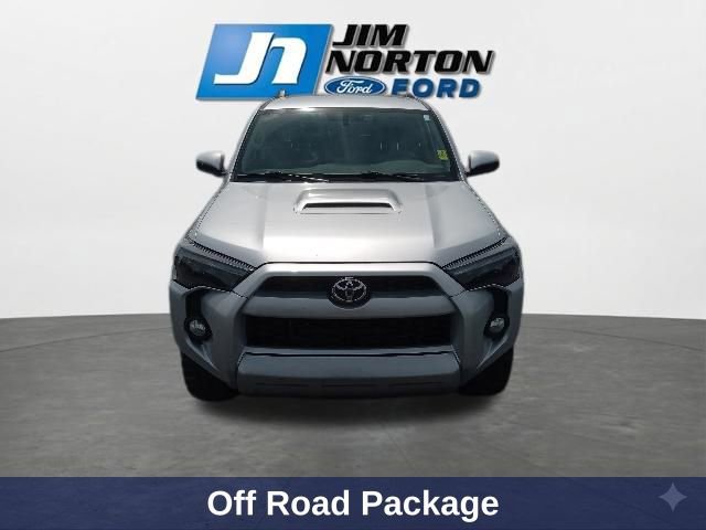 Used 2019 Toyota 4Runner TRD Off-Road AWD/4WD image 3