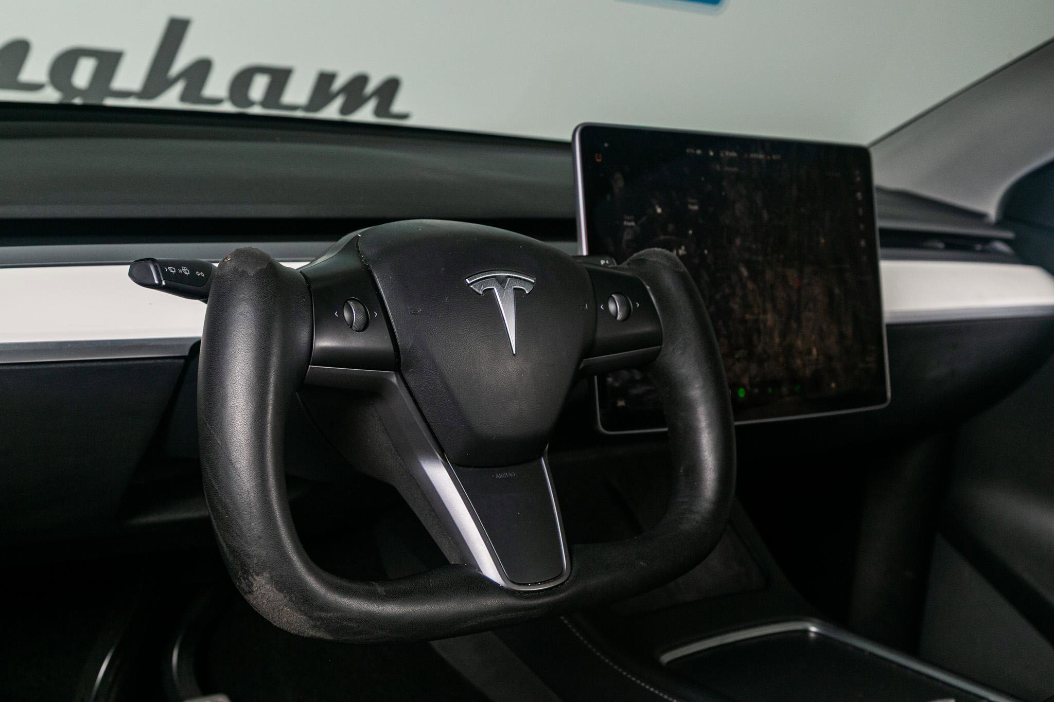 Used 2021 Tesla Model Y Performance image 32