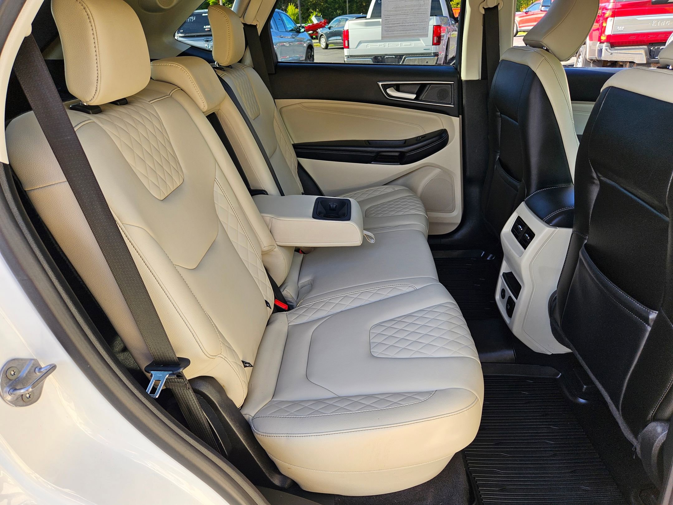 Used 2023 Ford Edge Titanium image 21