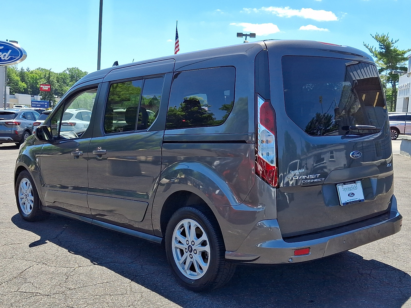 Used 2021 Ford Transit Connect XLT FWD image 4