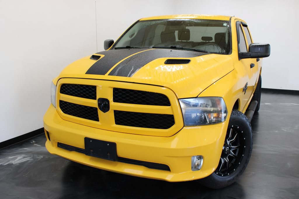 Used 2019 RAM 1500 Express w/ Wheel & Sound Group AWD/4WD image 4