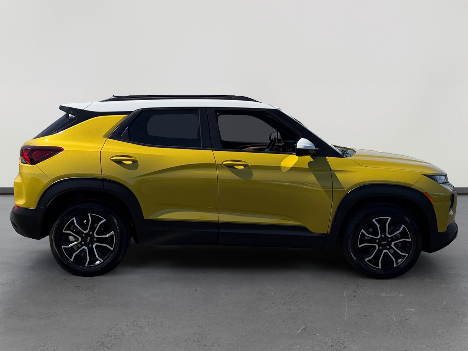 Used 2023 Chevrolet TrailBlazer ACTIV w/ Convenience Package image 6