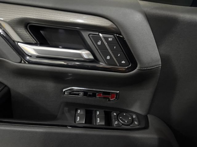 Used 2025 GMC Sierra 1500 AT4 w/ AT4 Premium Package AWD/4WD image 16