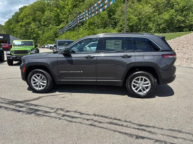 New 2026 Jeep Grand Cherokee Laredo X AWD/4WD image 8