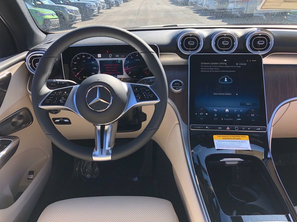 New 2026 Mercedes-Benz GLC 300 4MATIC image 17