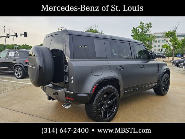Used 2025 Land Rover Defender 110 V8 AWD/4WD image 6