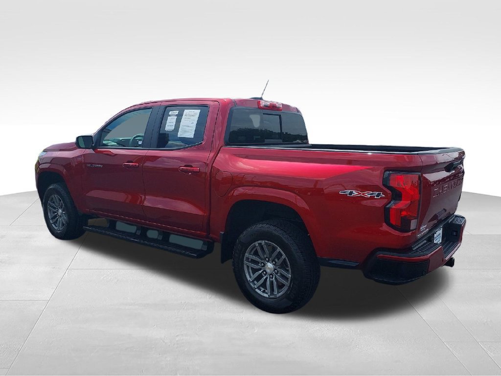 Used 2023 Chevrolet Colorado LT w/ LT Convenience Package II AWD/4WD image 4