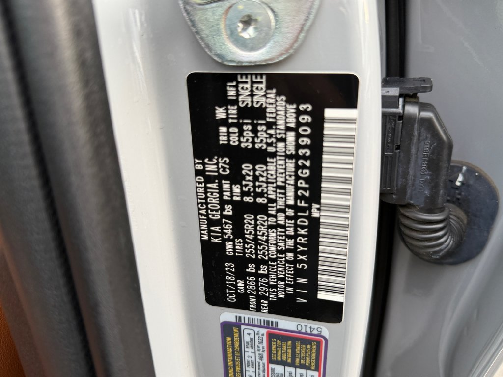 Certified 2023 Kia Sorento SX Prestige AWD/4WD image 30