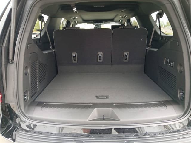 New 2026 GMC Yukon XL Elevation w/ Elevation Premium Package AWD/4WD image 24
