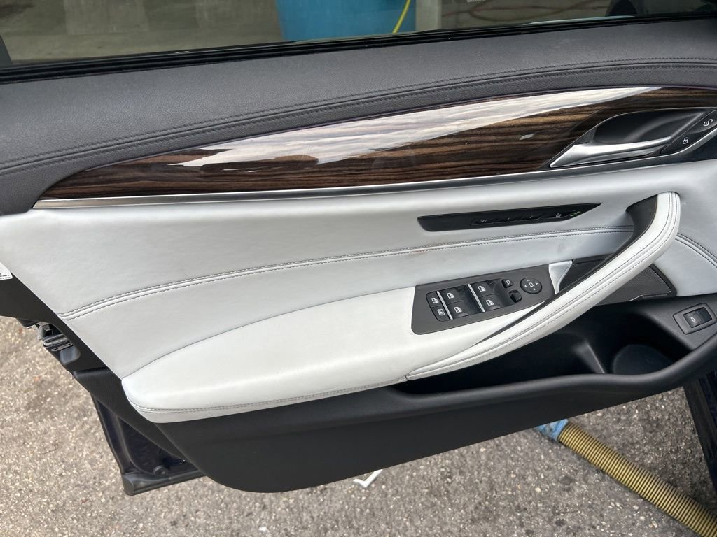 Used 2022 BMW M5 w/ Executive Package image 6