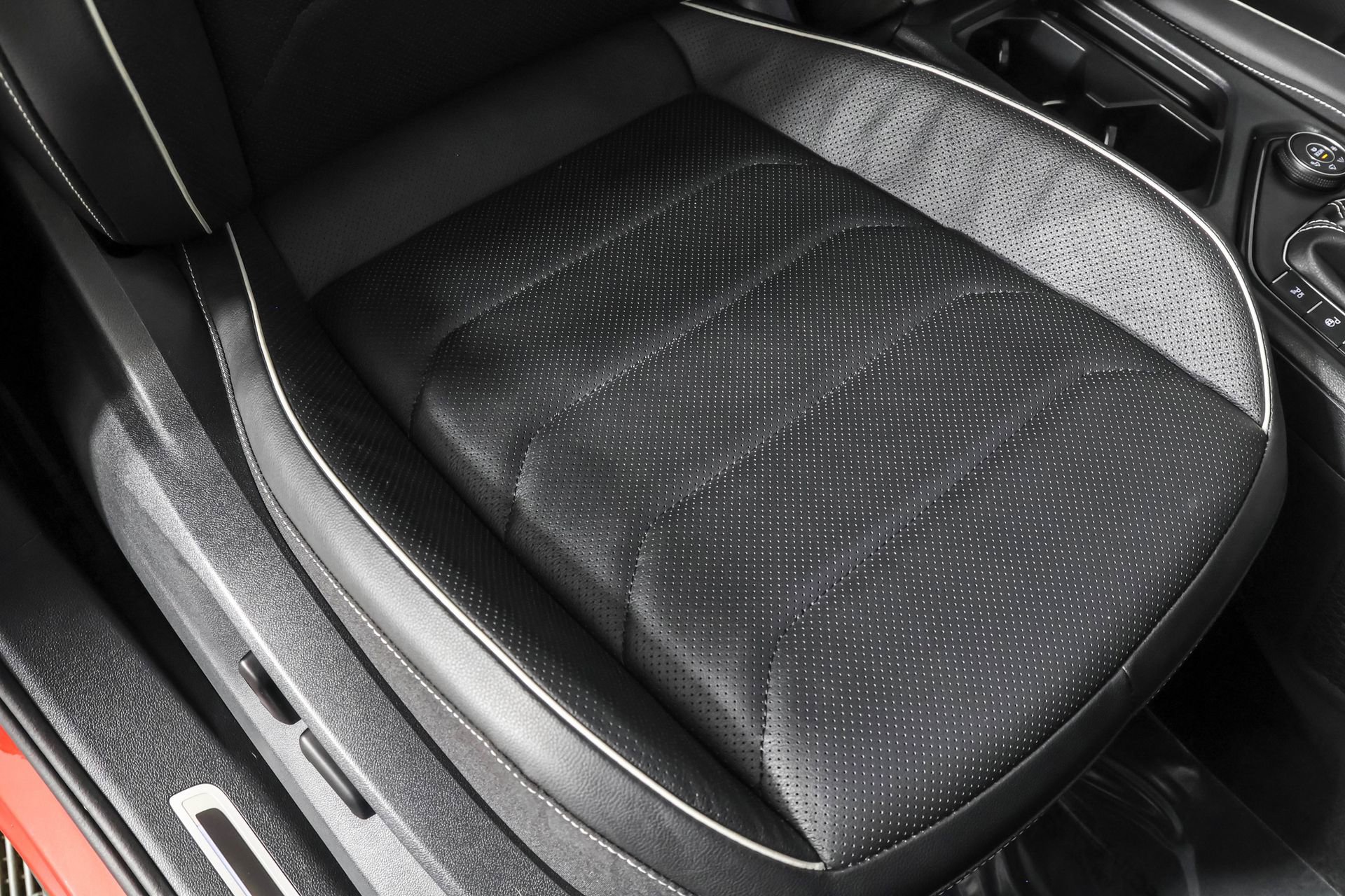 Used 2024 Volkswagen Tiguan SEL R-Line image 47