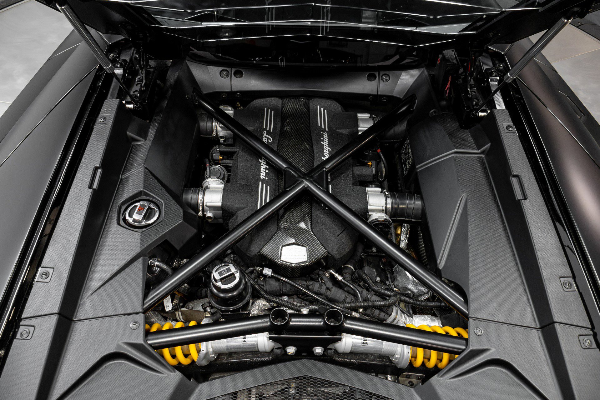 Used 2014 Lamborghini Aventador LP 700-4 image 35