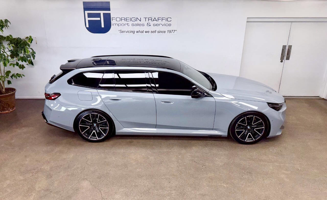 Used 2026 BMW M5 Touring image 36