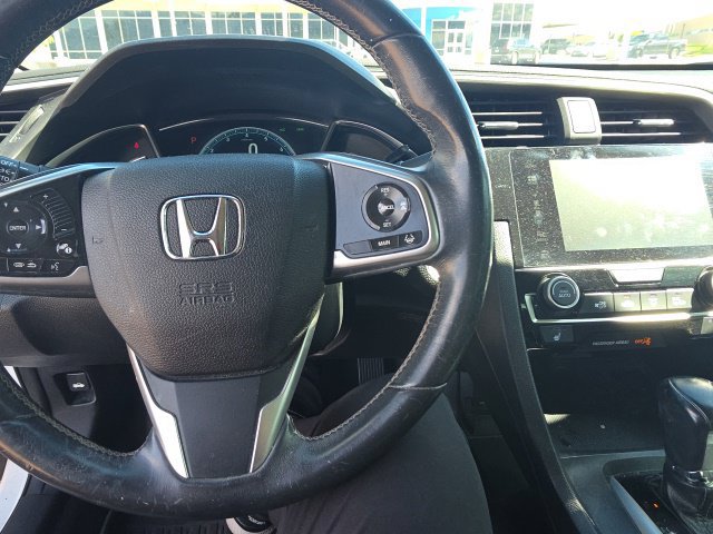 Used 2018 Honda Civic Touring image 4