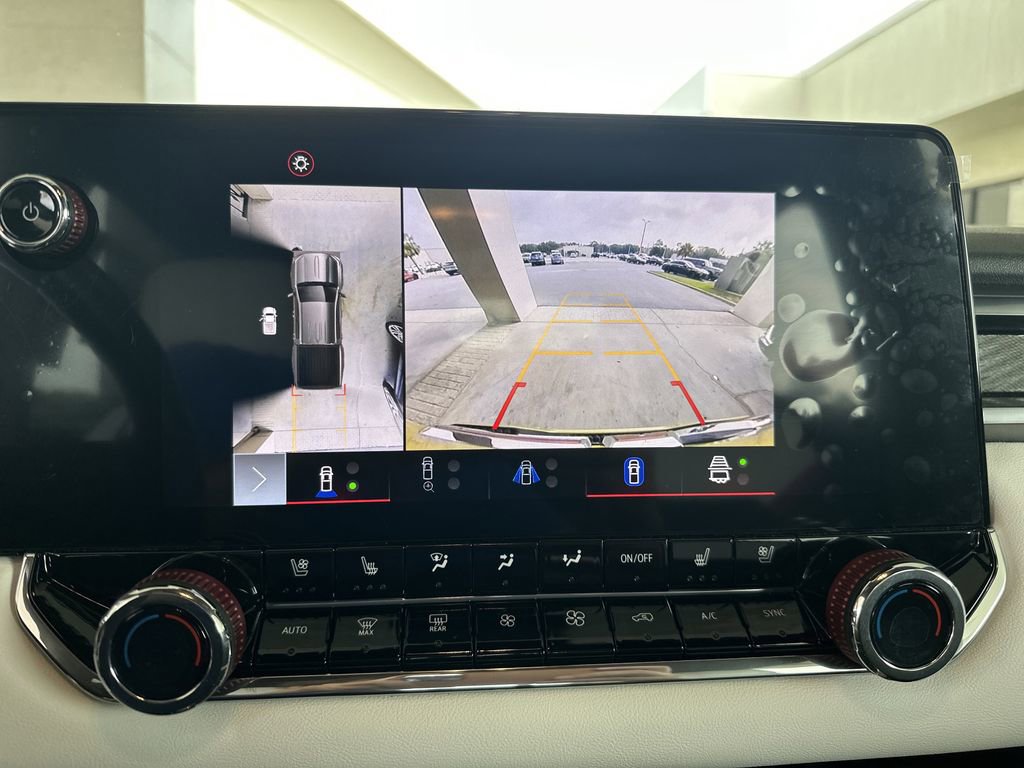 Used 2024 GMC Canyon AT4X image 26