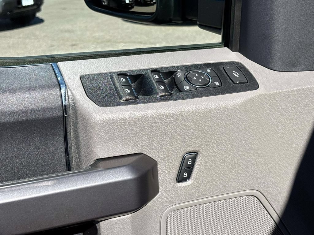 Used 2022 Ford F250 XLT w/ XLT Value Package AWD/4WD image 15