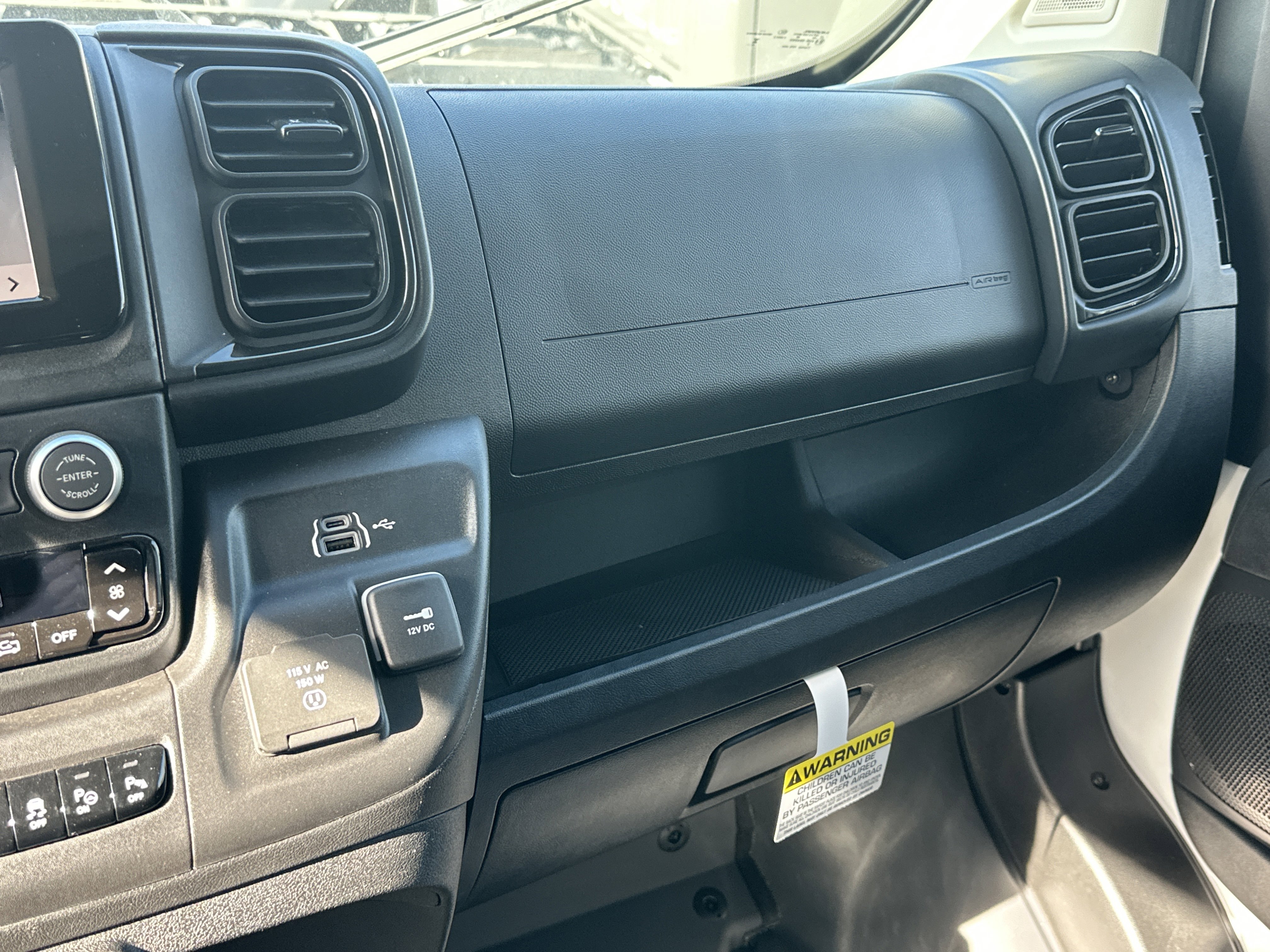 New 2026 RAM ProMaster 2500 w/ Advanced Safety Group FWD image 9