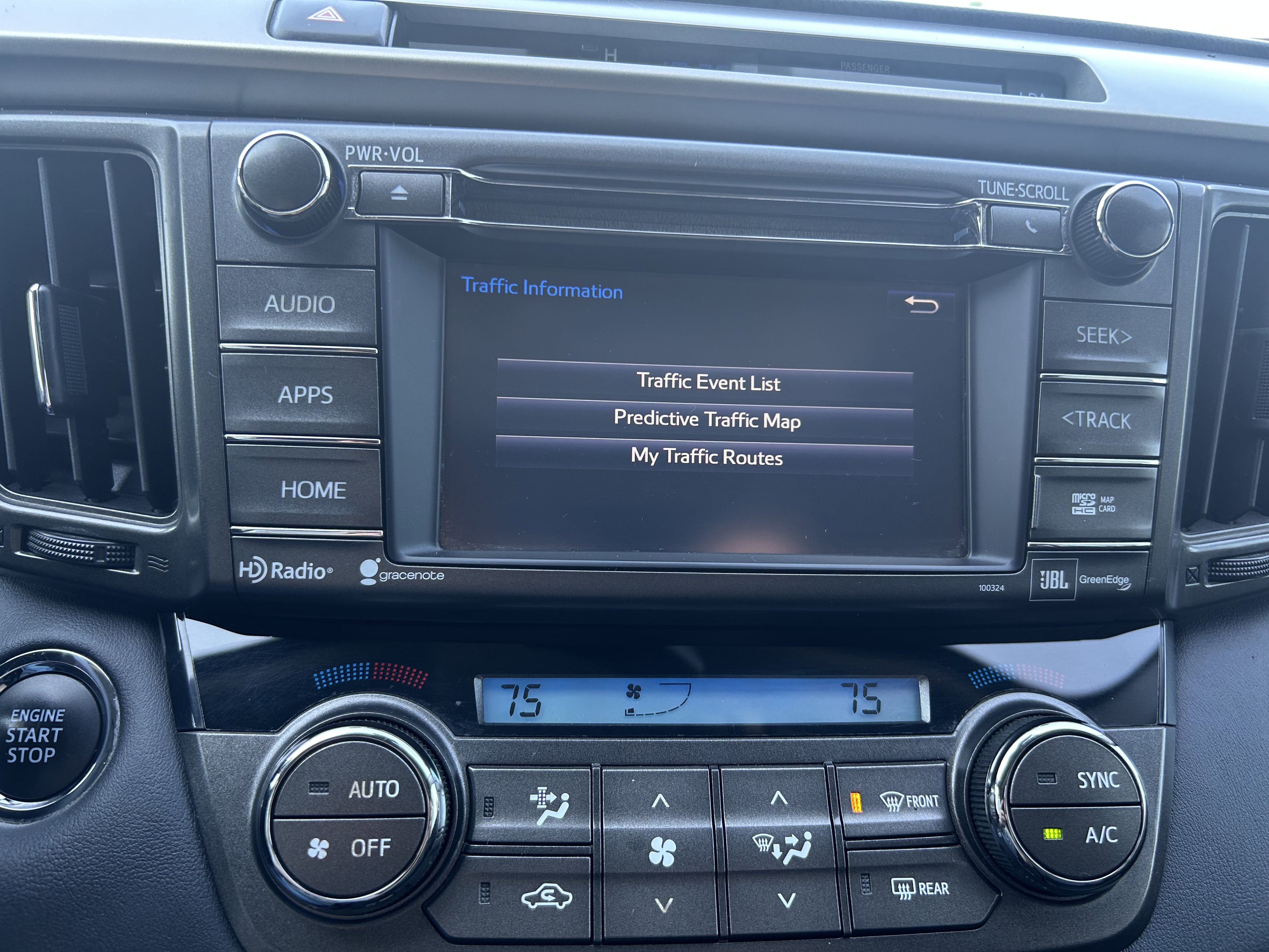 Used 2015 Toyota RAV4 Limited image 18