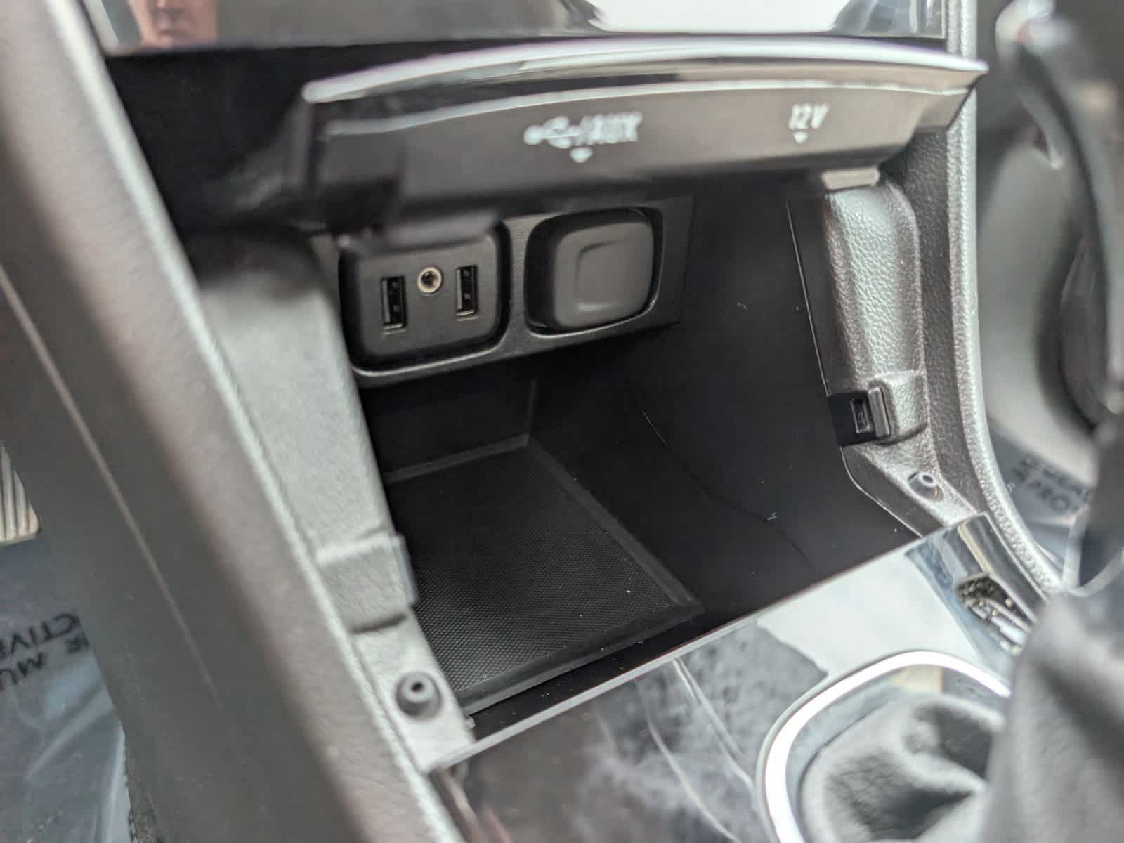 Used 2020 Buick Encore Preferred AWD/4WD image 23