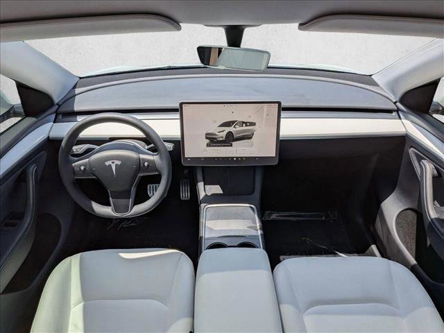 Used 2024 Tesla Model Y Performance AWD/4WD image 17