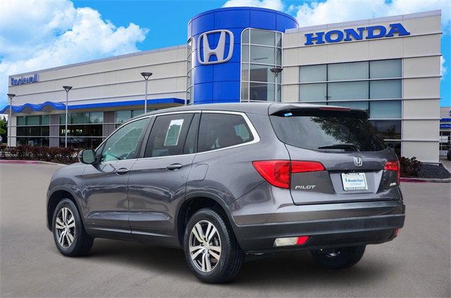 Certified 2017 Honda Pilot EX image 4