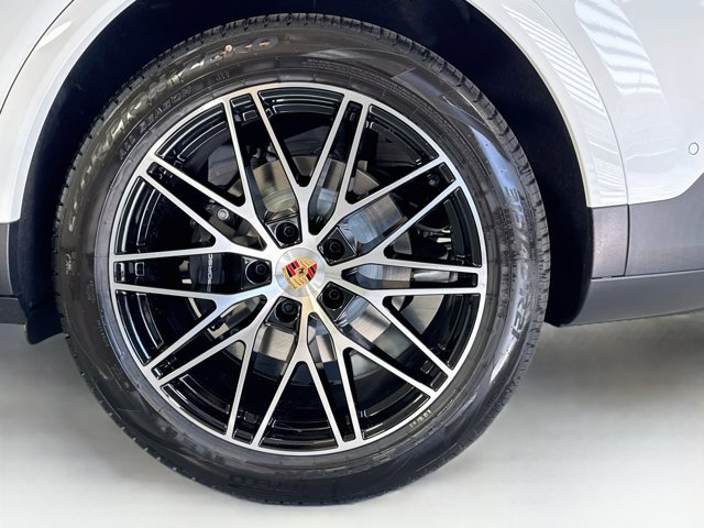 New 2026 Porsche Cayenne AWD/4WD image 25
