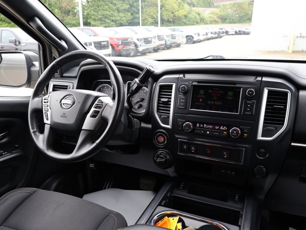 Used 2019 Nissan Titan SV w/ SV Convenience Package AWD/4WD image 26