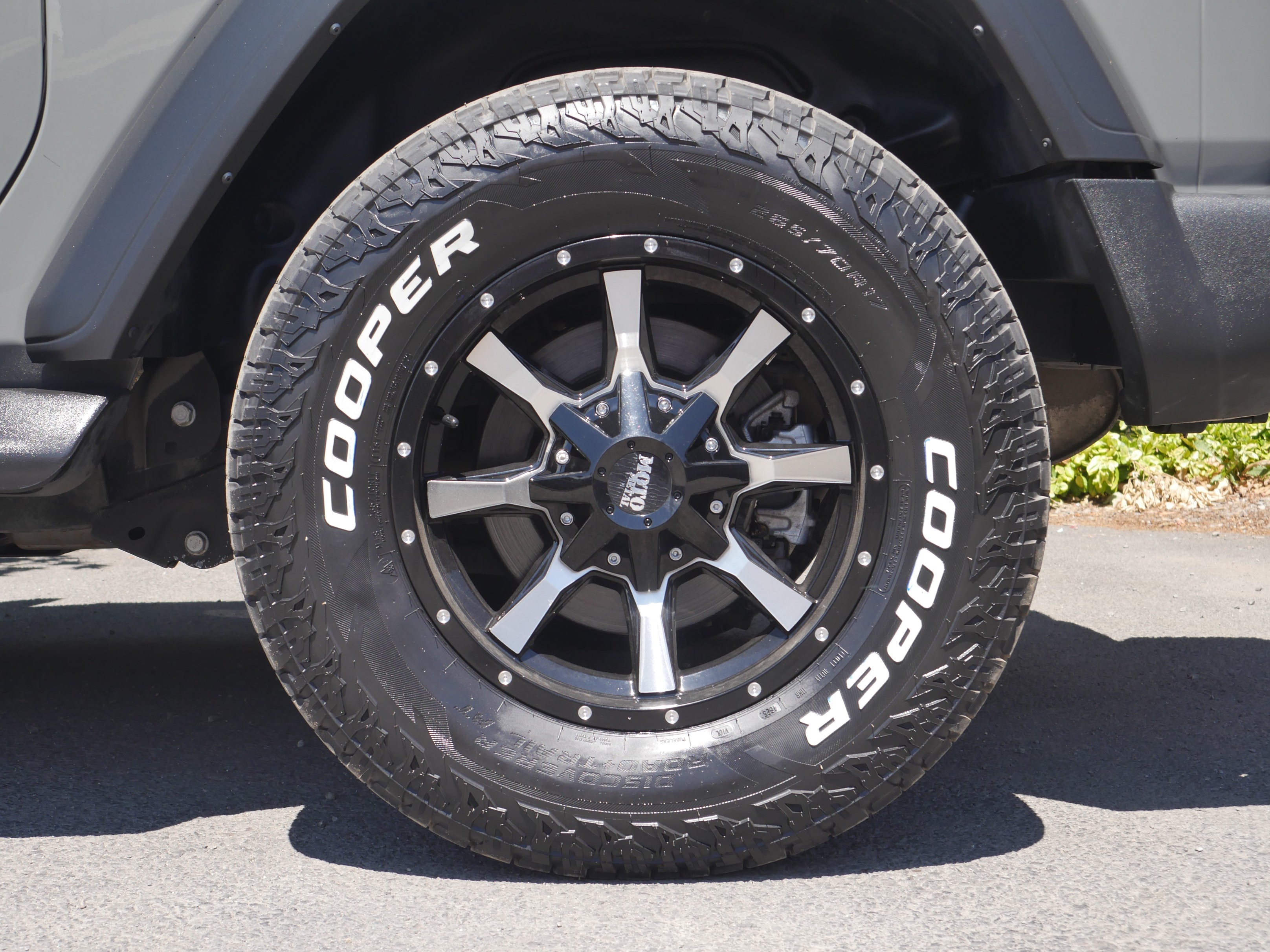 Used 2021 Jeep Wrangler Sport AWD/4WD image 18