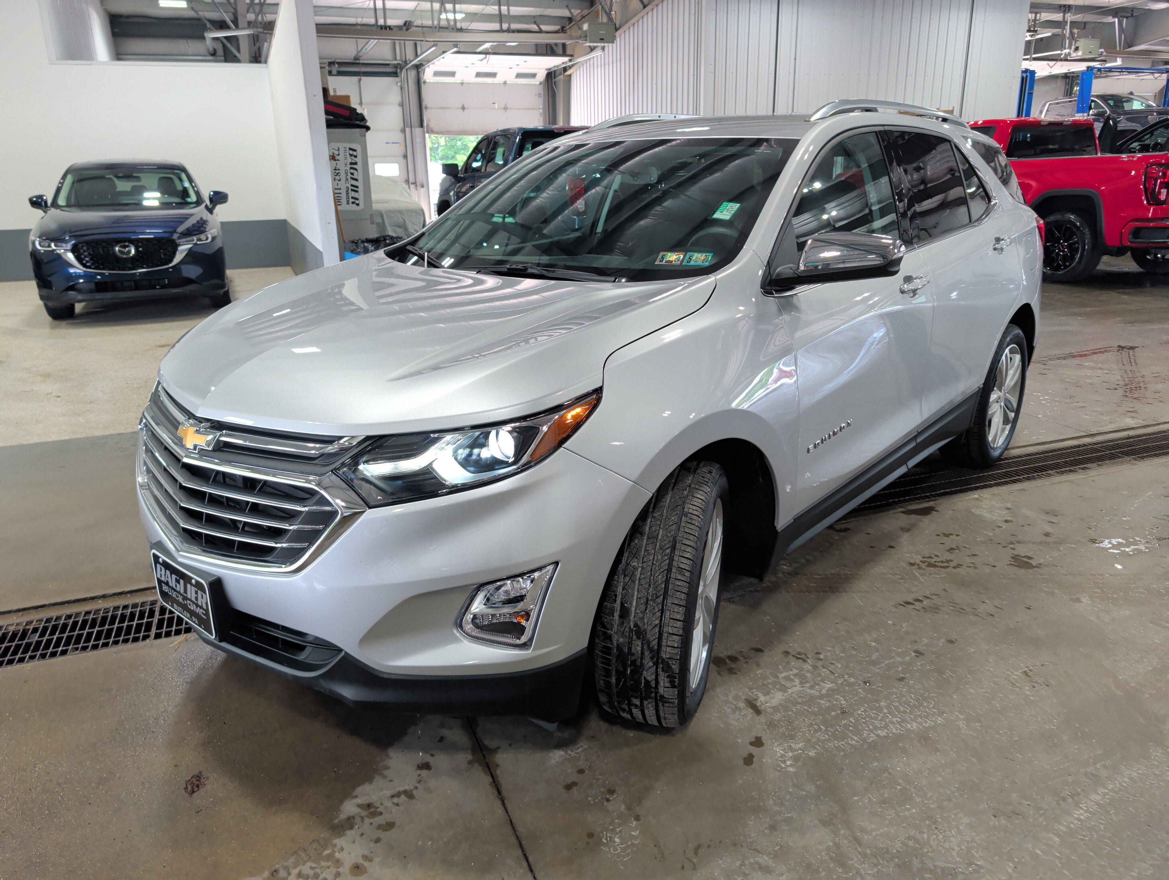 Used 2019 Chevrolet Equinox Premier AWD/4WD image 6