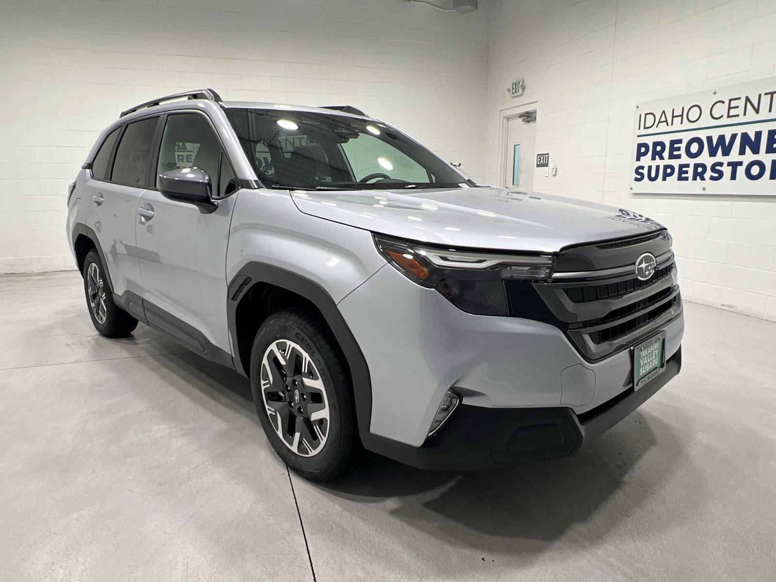 New 2026 Subaru Forester Premium AWD/4WD image 2