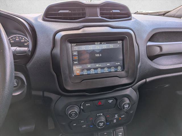 Used 2018 Jeep Renegade Limited w/ Safety & Security Group FWD image 14