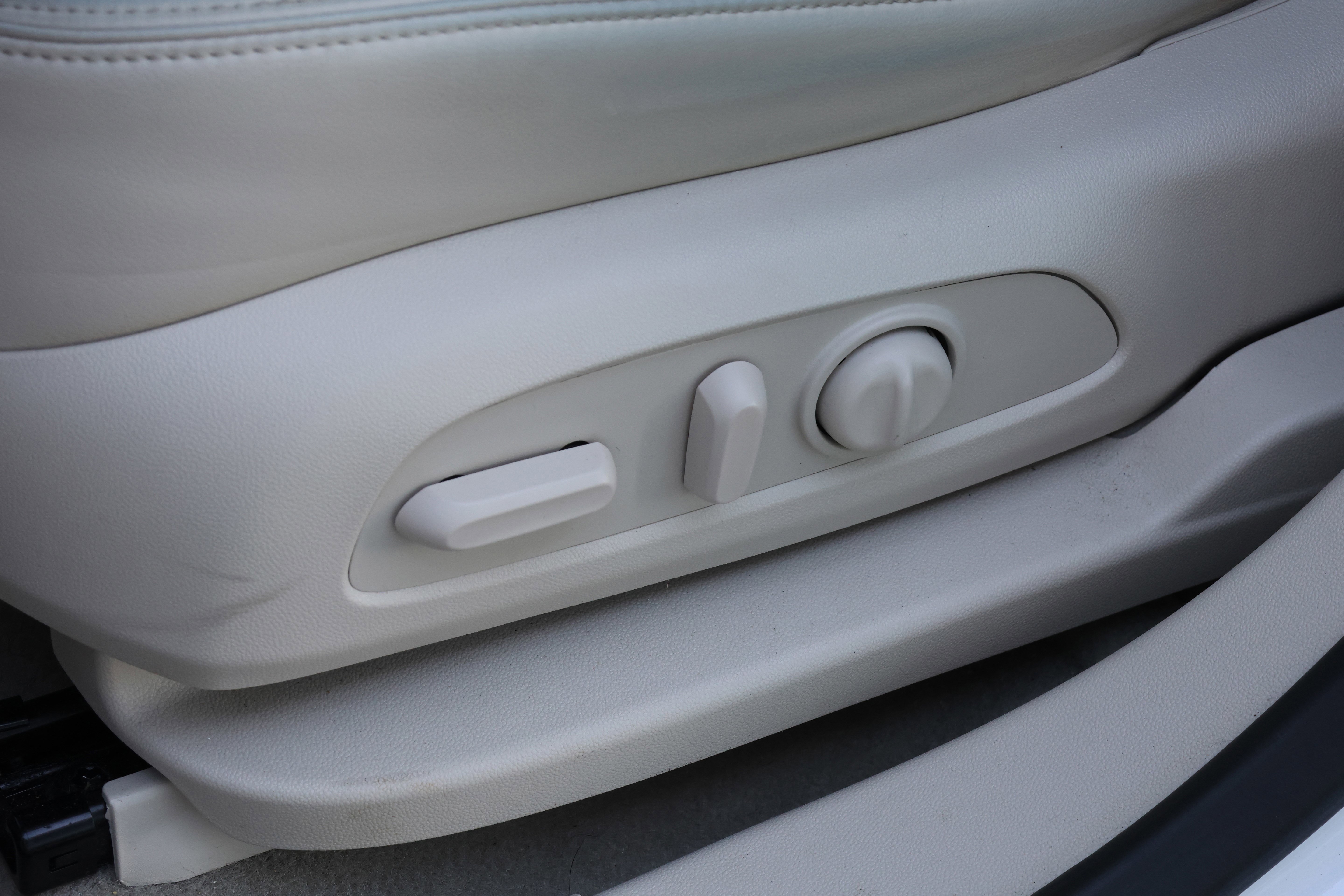 Used 2023 GMC Acadia Denali w/ Denali Ultimate Package image 34