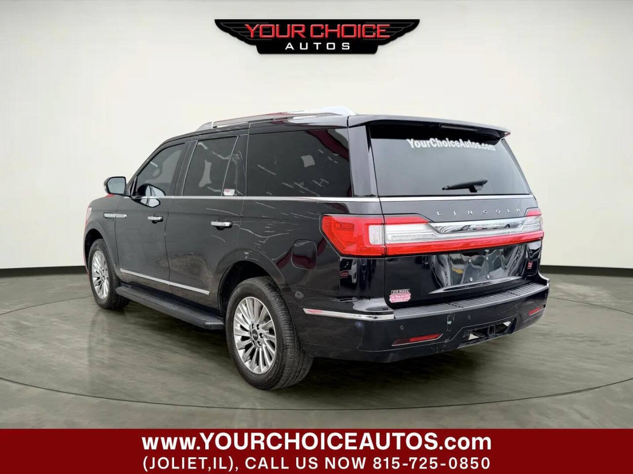 Used 2019 Lincoln Navigator Premiere AWD/4WD image 3
