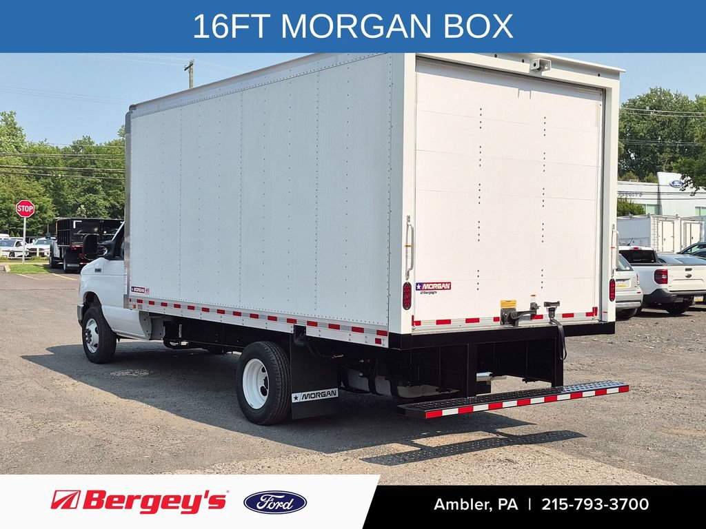 New 2027 Ford E-450 and Econoline 450 Super Duty w/ Driver's Safety Package RWD image 7
