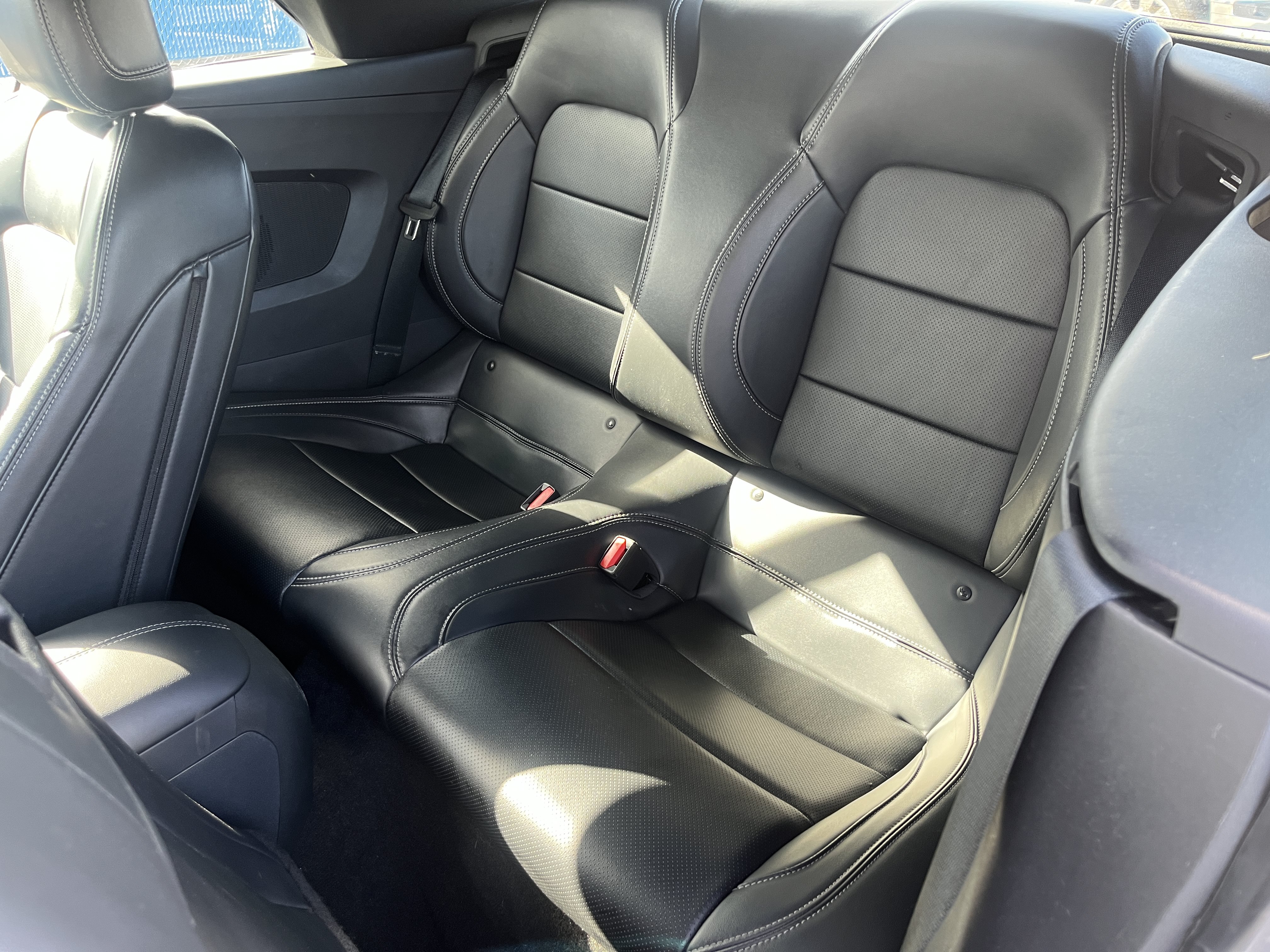 Used 2025 Ford Mustang Premium RWD image 32