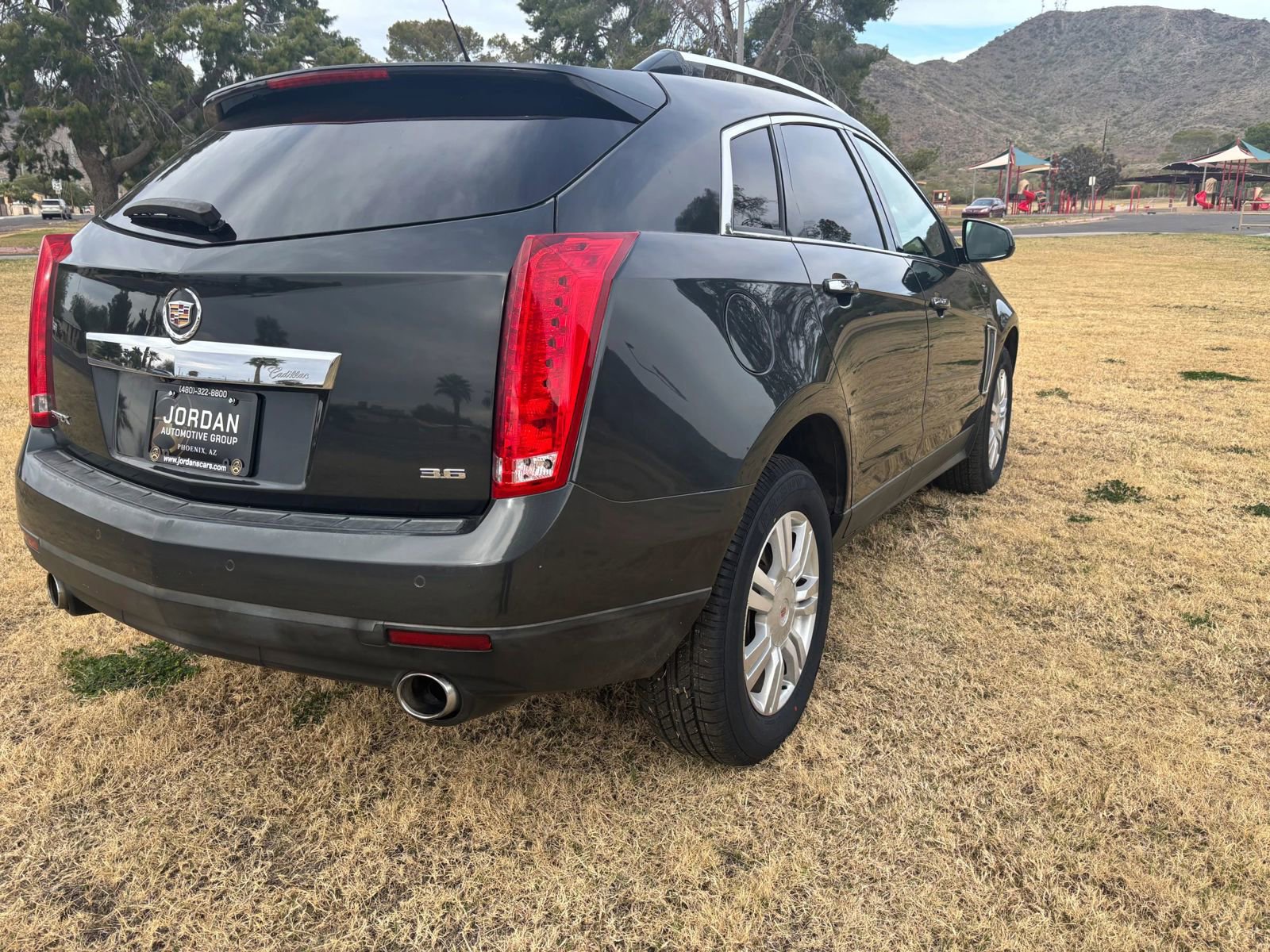 Used 2016 Cadillac SRX Luxury image 6